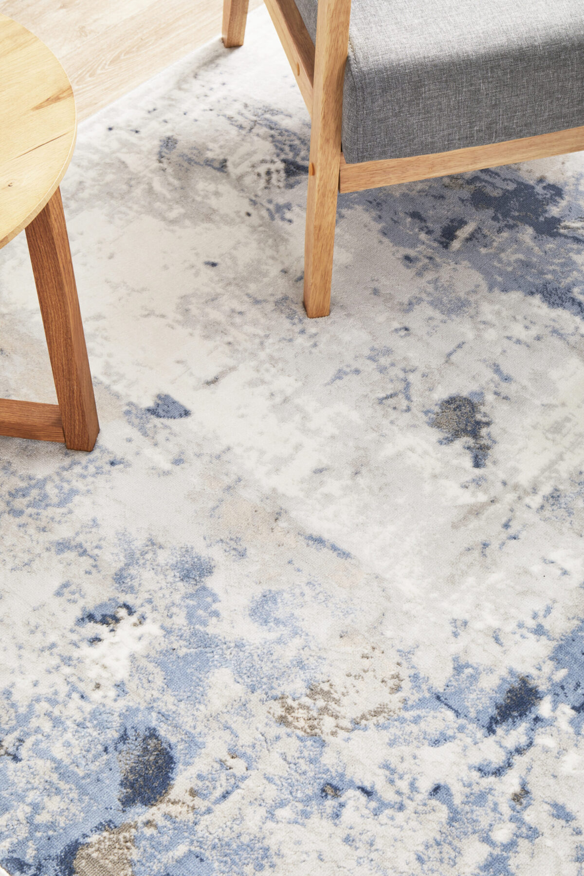 emo-33-emotion-navy-blue-grey-rug-modern-traditional-urbanrugs-rug
