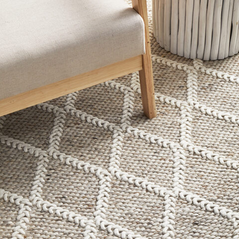 hux-nat-white-natural-beige-wool-diamond-rug-unitex-urban-rugs