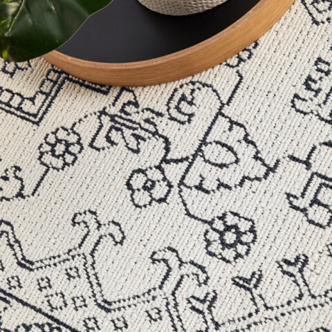 SSD-5555-WHT-seaside-grey-white-outdoor-rug-urbanrugs